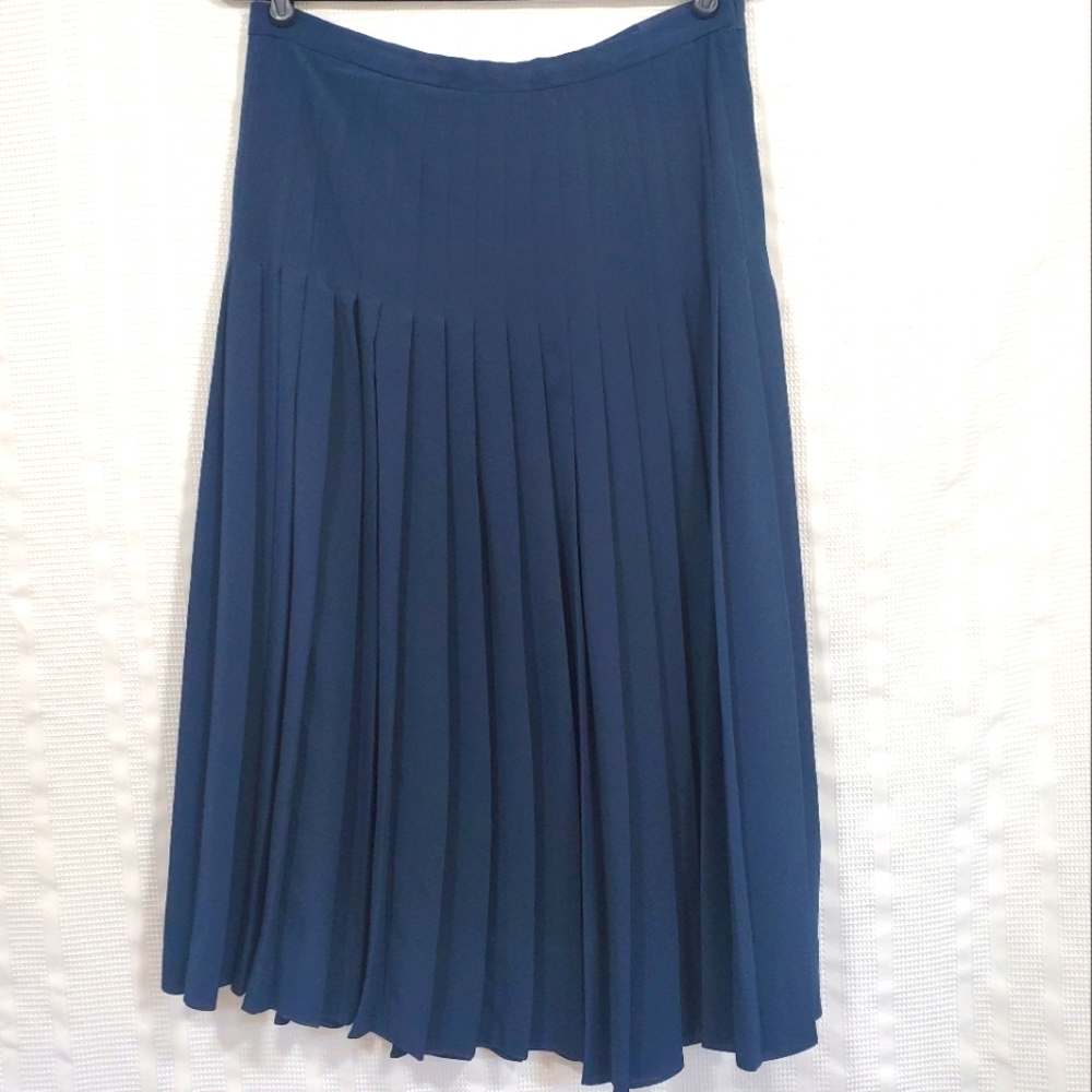 VINTAGE WILLIAM PEARSON Full Pleated Skirt Navy Blue Waist Size 32"